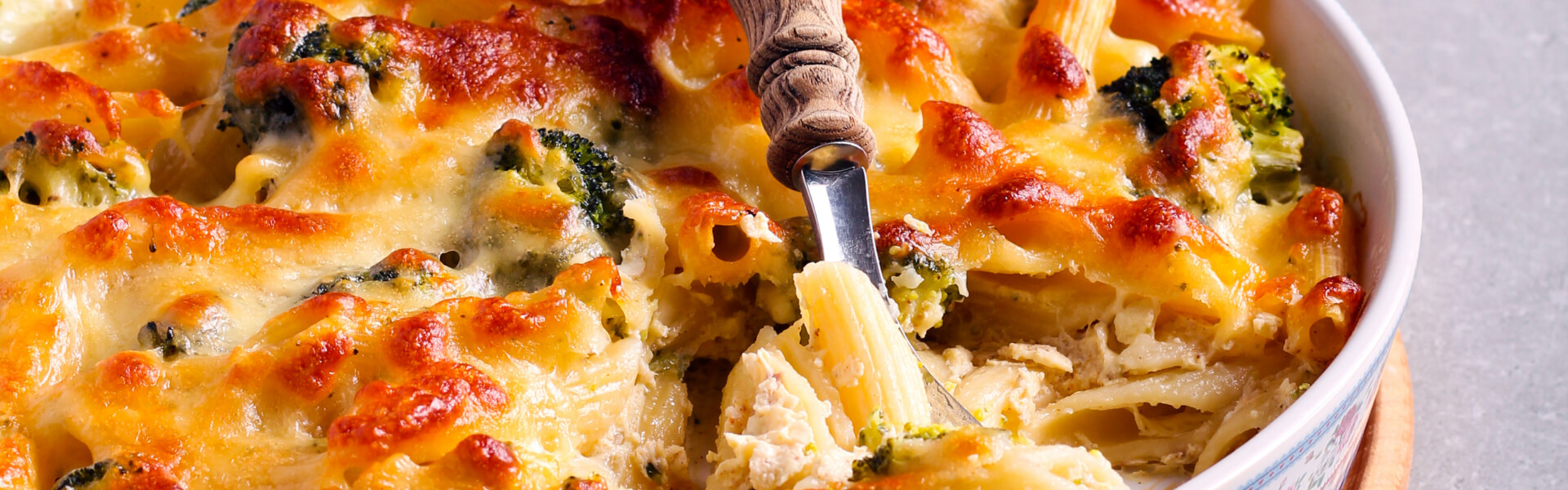 Chicken Broccoli Pasta Bake Recipe - The Tummy Clinic